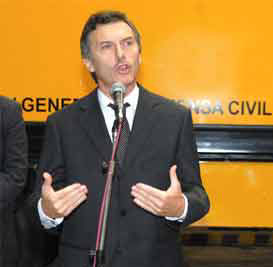 1macri1_1.jpg