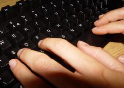 manoteclado.jpg