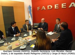 web-rodrgez_canedo_adefa_rodolfo_santolaria_luis_morales_daniel_indart_en_la_cabecera_de_la_mesa.jpg