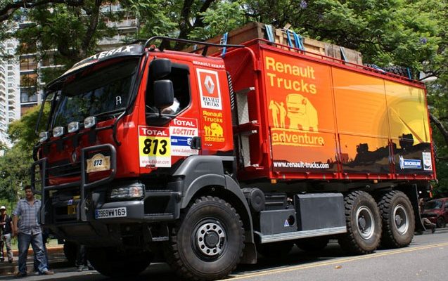 renaultdakar.jpg
