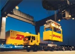 dhl_container_loading_p.jpg